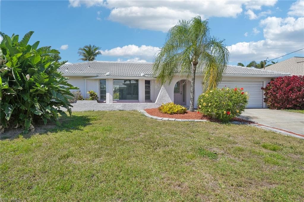 5208 3rd Ave, Cape Coral, FL 33914-4