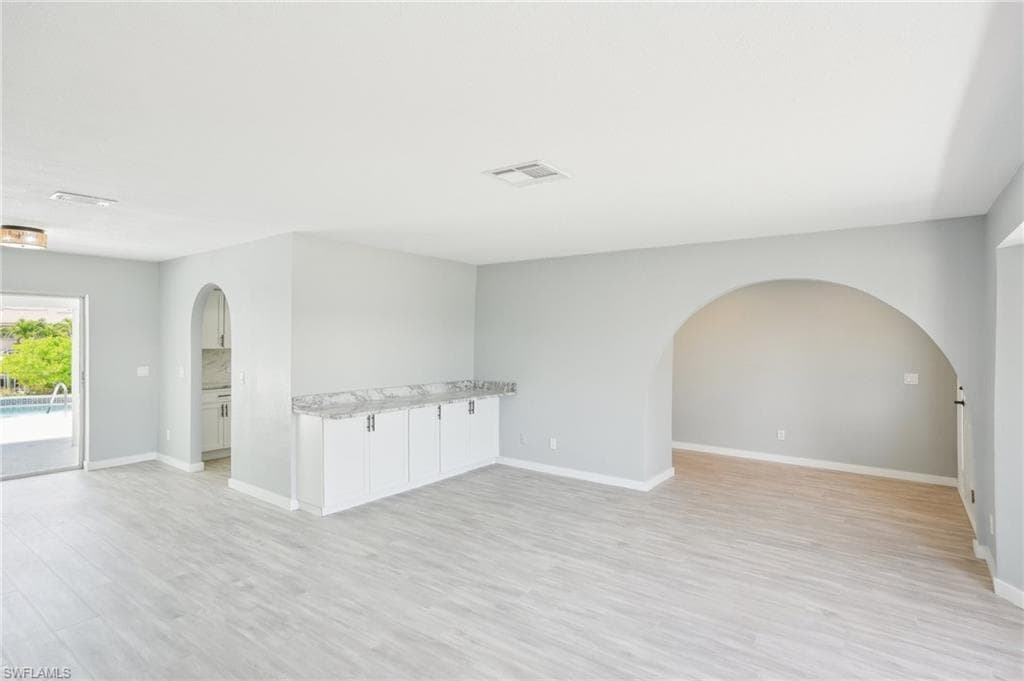 5208 3rd Ave, Cape Coral, FL 33914-8