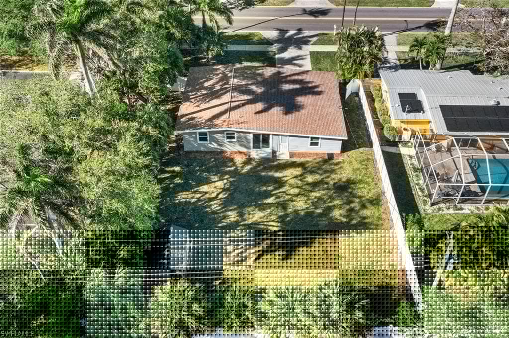 944 22nd Ave N, Naples, FL 34103-13