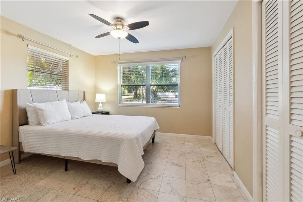 944 22nd Ave N, Naples, FL 34103-7