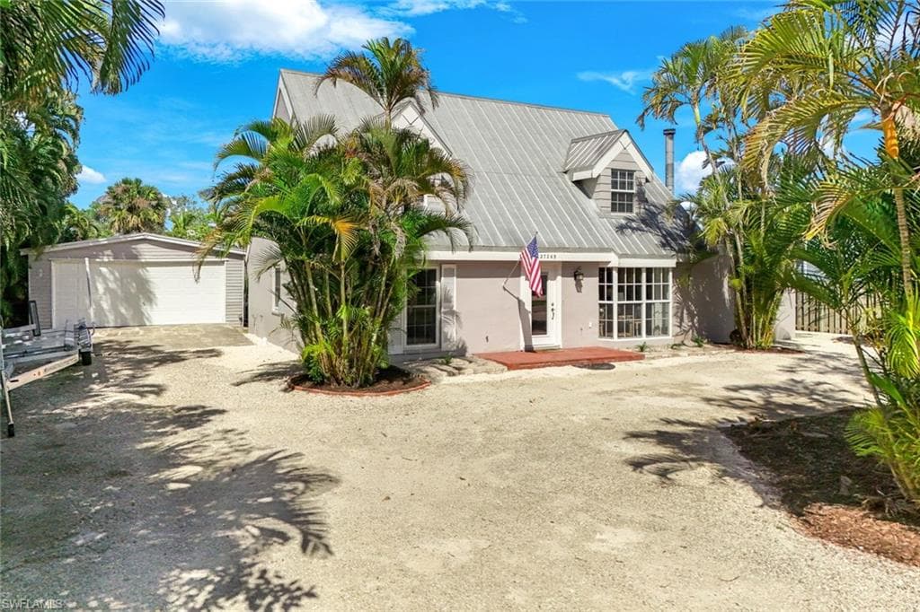 27269 Gasparilla Dr, Bonita Springs, FL 34135-26