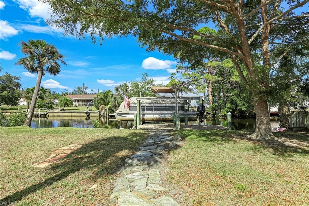 27269 Gasparilla Dr, Bonita Springs, FL 34135-27