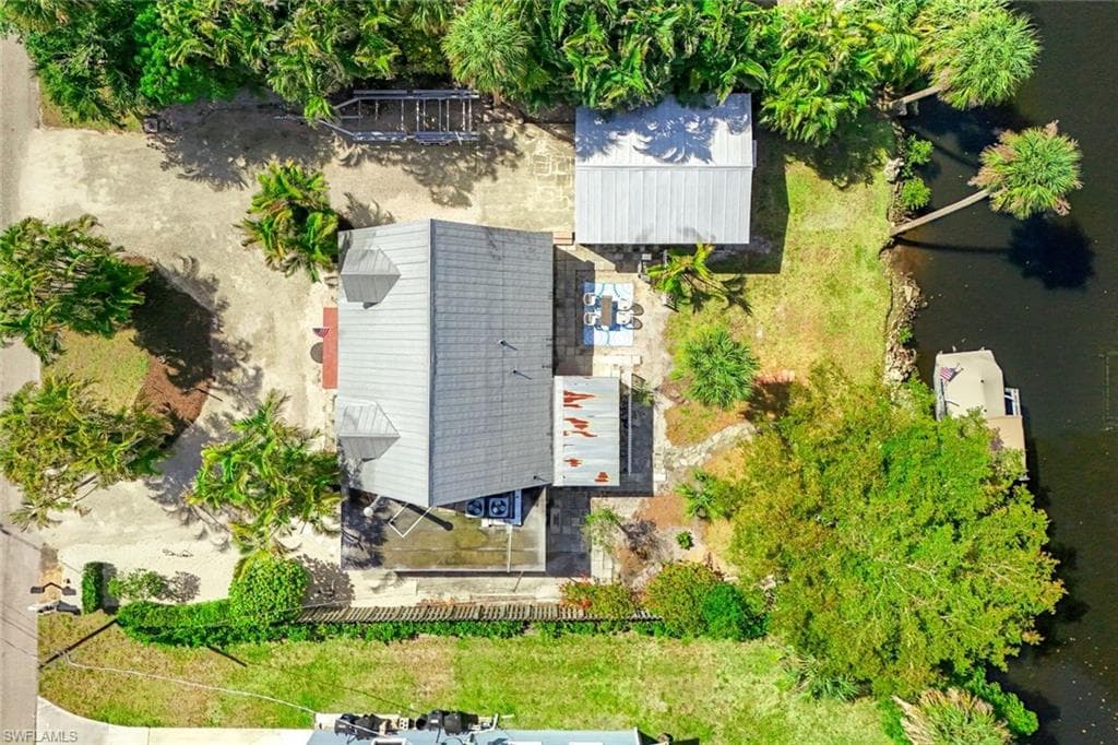 27269 Gasparilla Dr, Bonita Springs, FL 34135-2