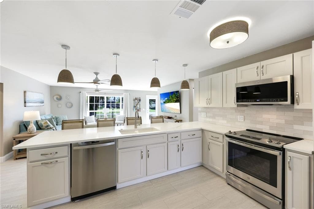 27269 Gasparilla Dr, Bonita Springs, FL 34135-5