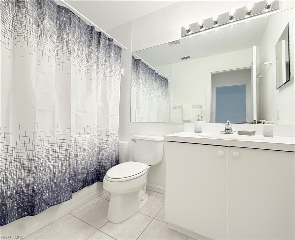 8520 Naples Heritage Dr 923, Naples, FL 34112-21