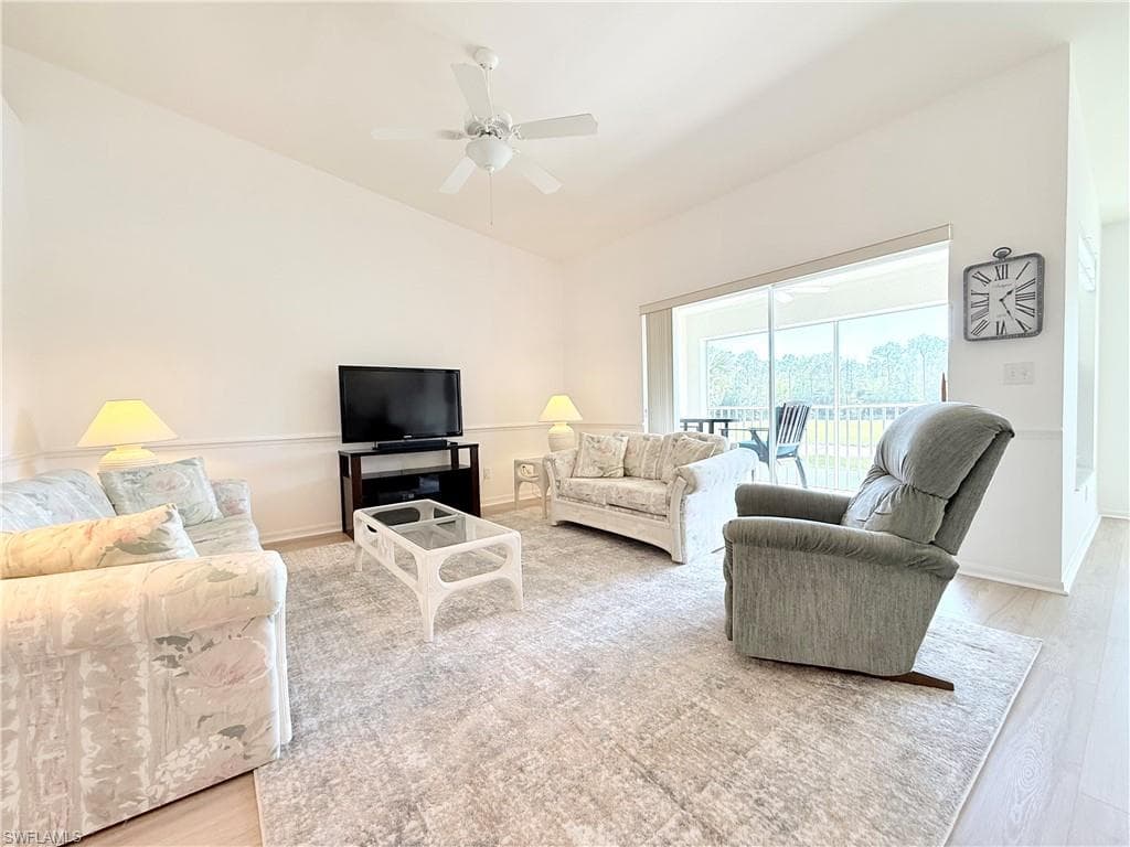 8520 Naples Heritage Dr 923, Naples, FL 34112-7