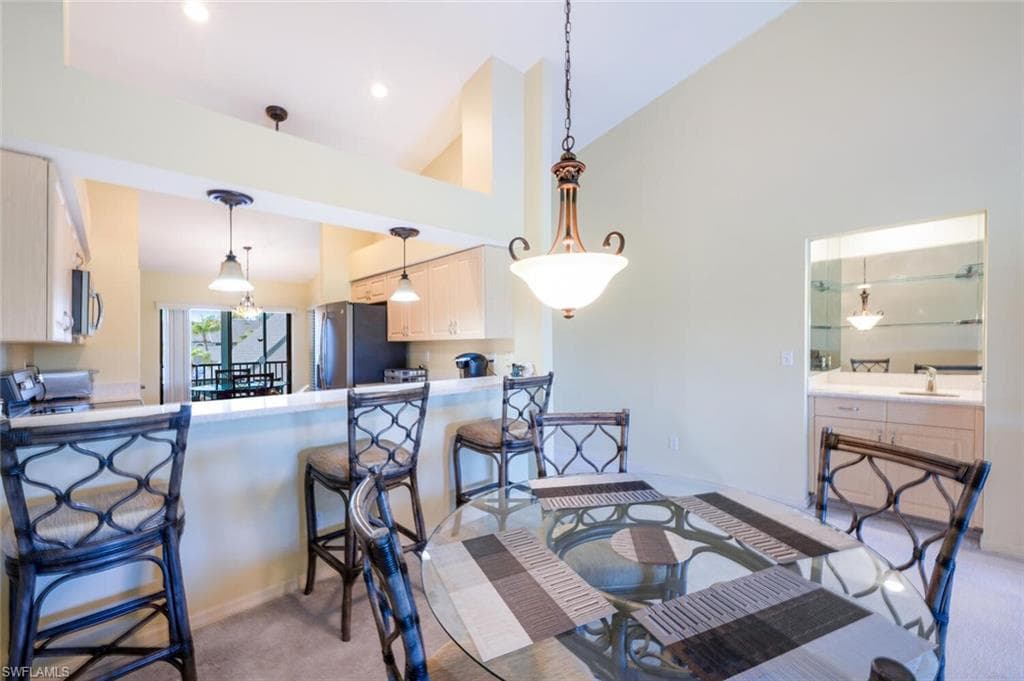 7320 Saint Ives Way 4303, Naples, FL 34104-10