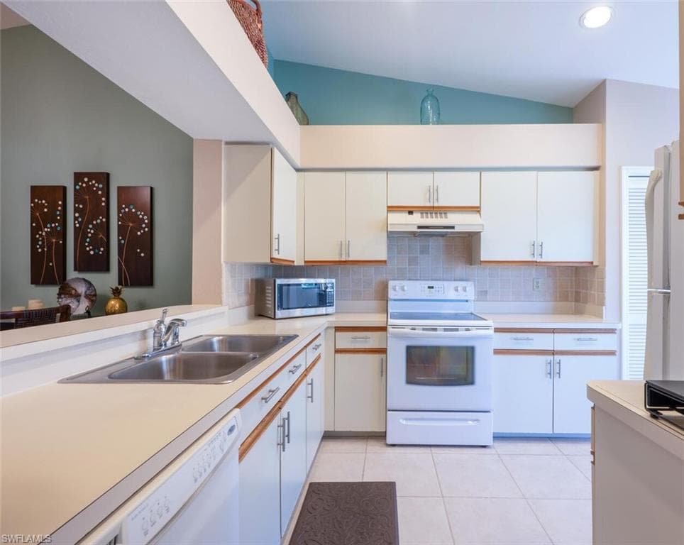 7320 Saint Ives Way 4303, Naples, FL 34104-11