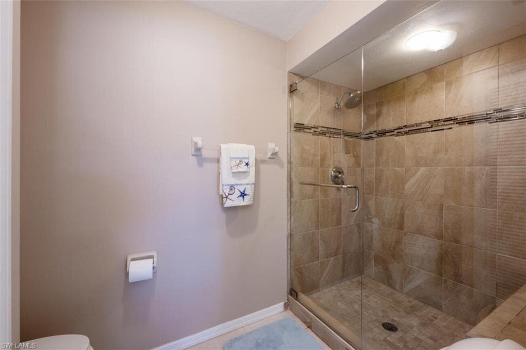 7320 Saint Ives Way 4303, Naples, FL 34104-17