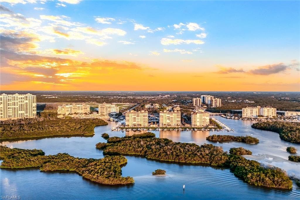 435 Dockside Dr A401, Naples, FL 34110-14