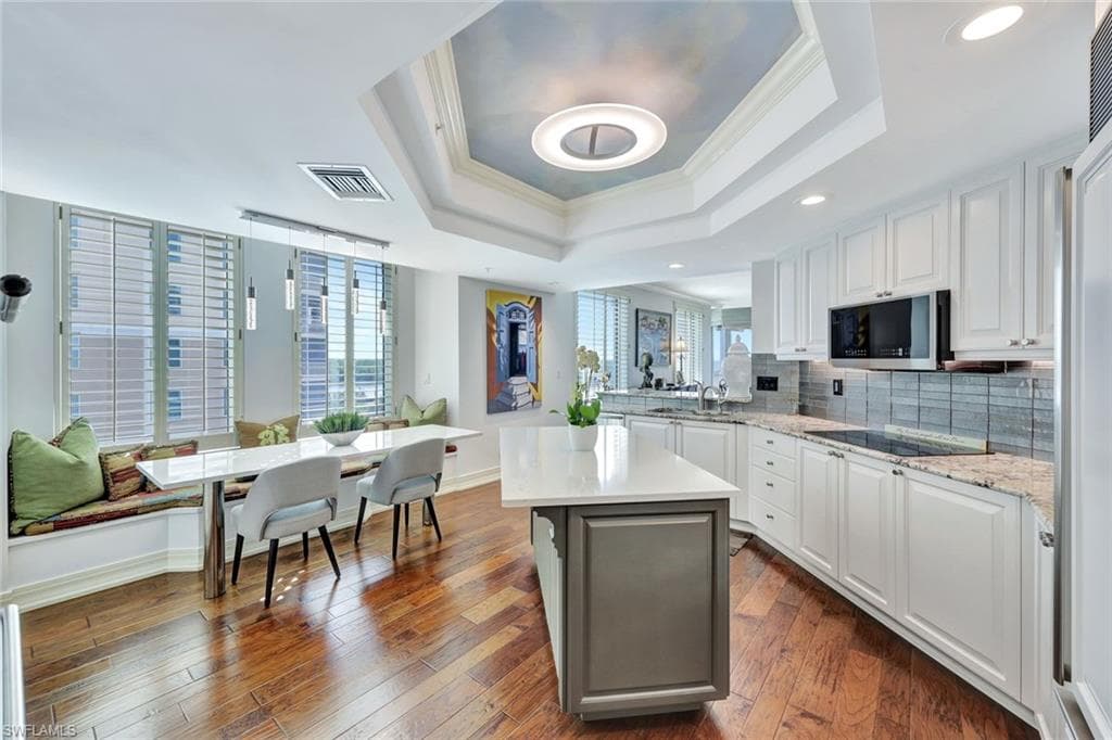 435 Dockside Dr A401, Naples, FL 34110-15