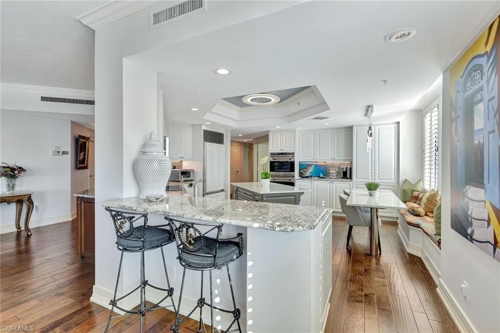 435 Dockside Dr A401, Naples, FL 34110-17