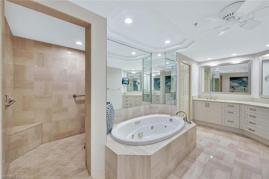435 Dockside Dr A401, Naples, FL 34110-29