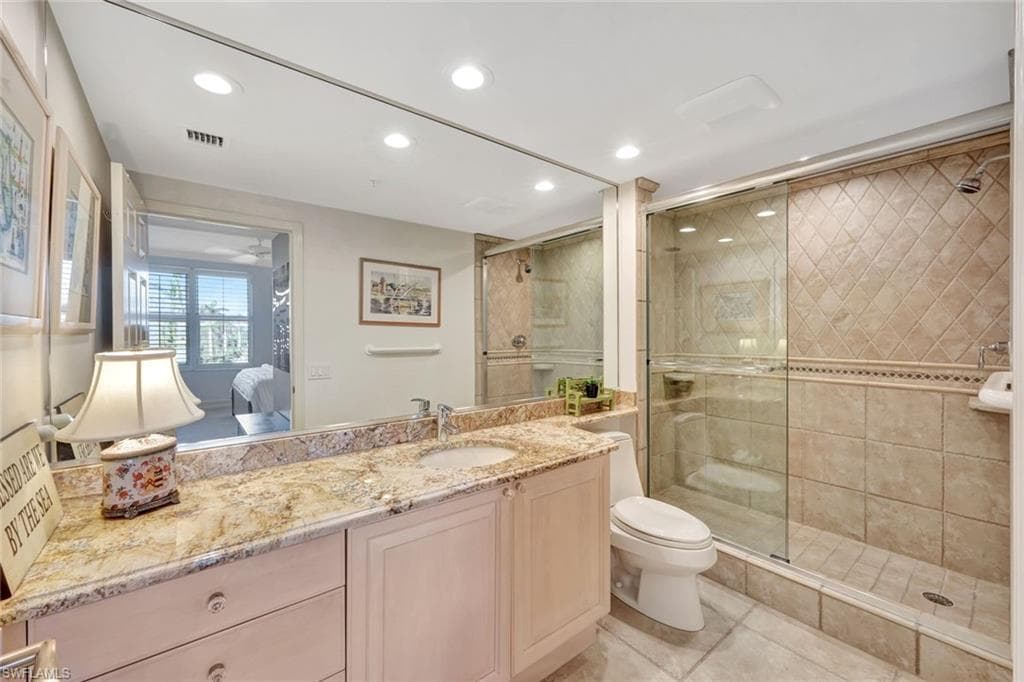 435 Dockside Dr A401, Naples, FL 34110-33