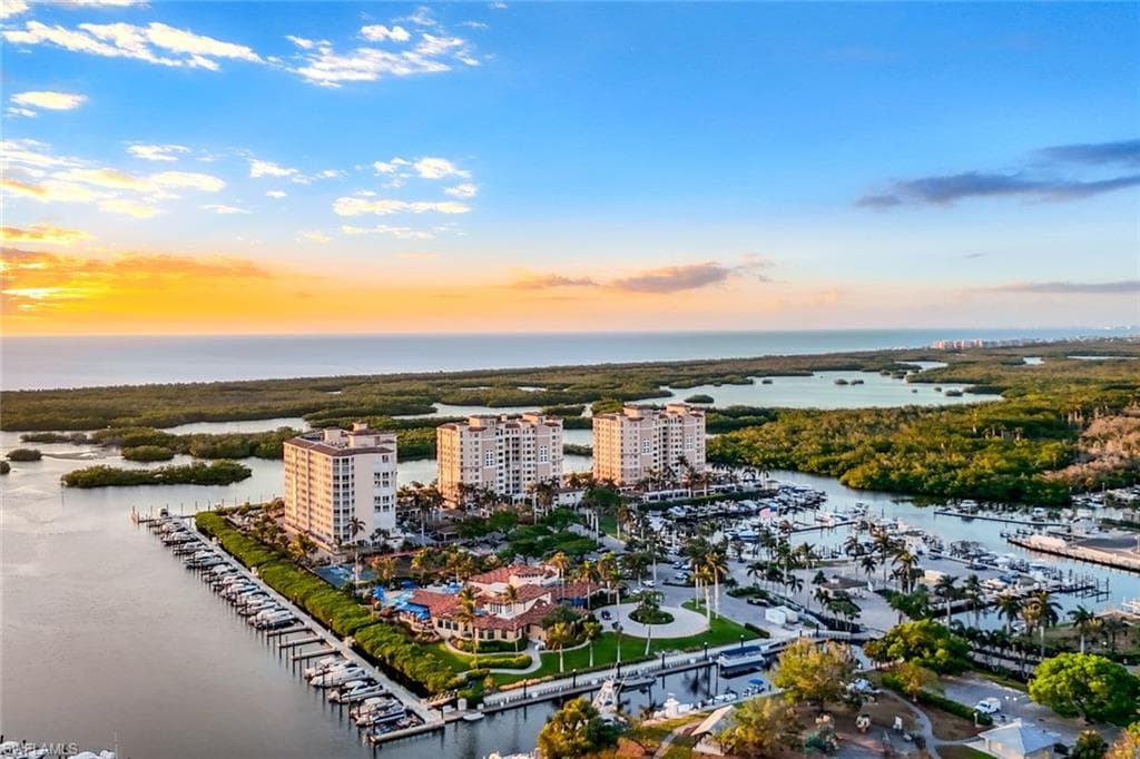 435 Dockside Dr A401, Naples, FL 34110-43