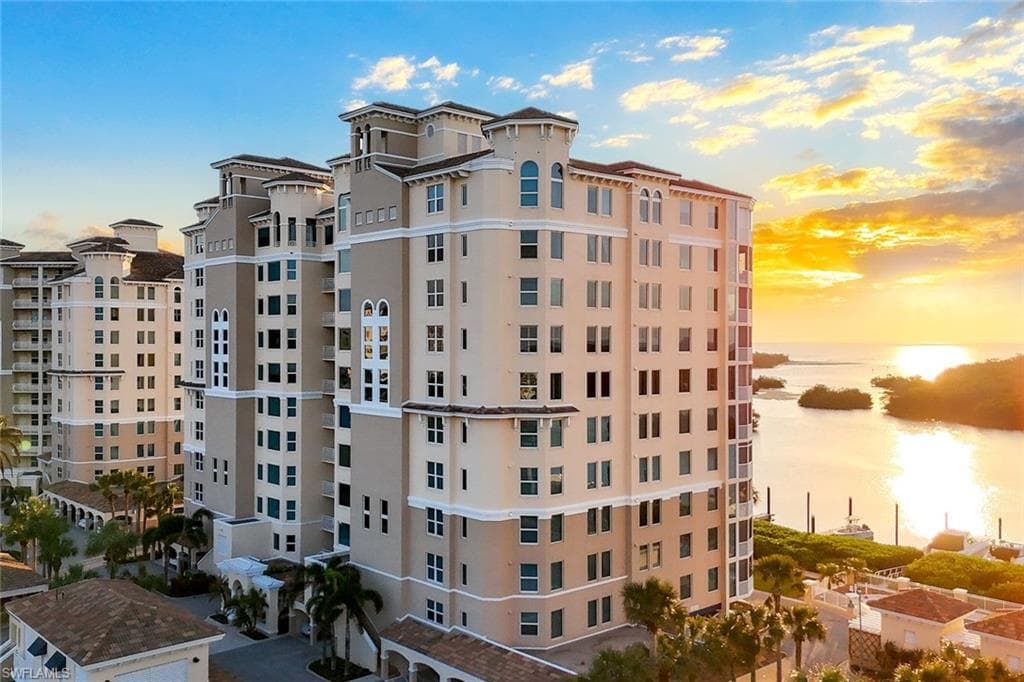 435 Dockside Dr A401, Naples, FL 34110-47