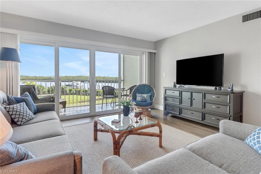 309 Goodlette-frank Rd S A305, Naples, FL 34102-4