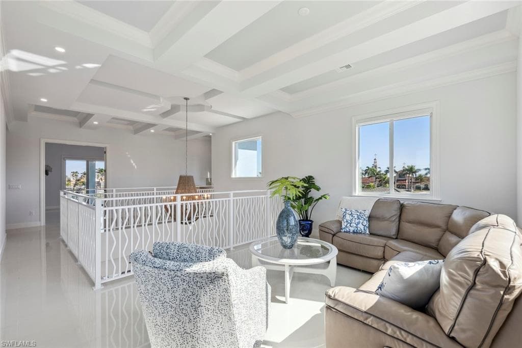 31 Manor Ter, Marco Island, FL 34145-23