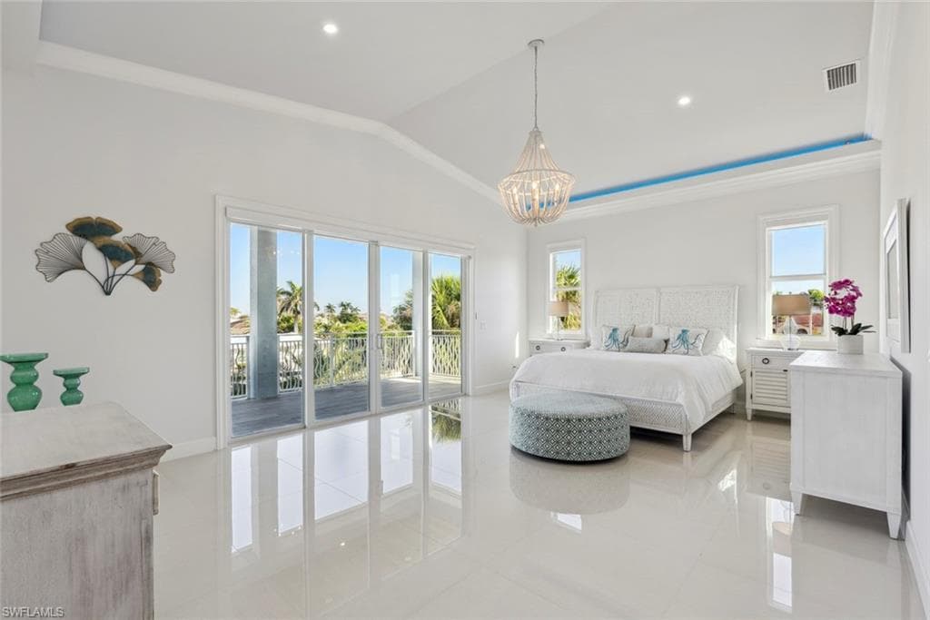 31 Manor Ter, Marco Island, FL 34145-24