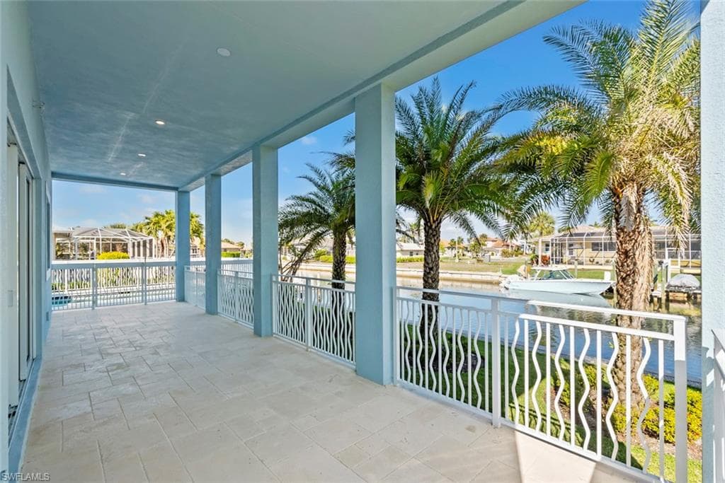 31 Manor Ter, Marco Island, FL 34145-29