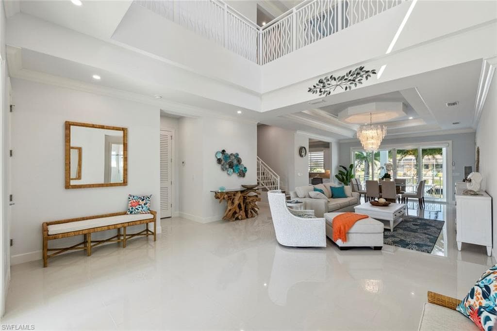 31 Manor Ter, Marco Island, FL 34145-4