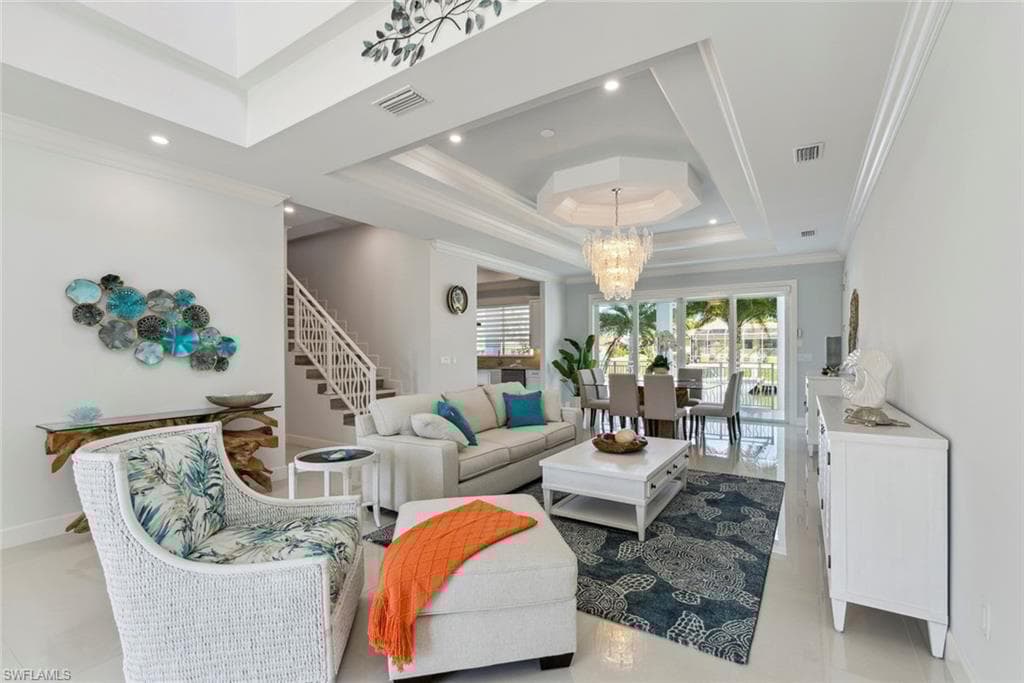 31 Manor Ter, Marco Island, FL 34145-5