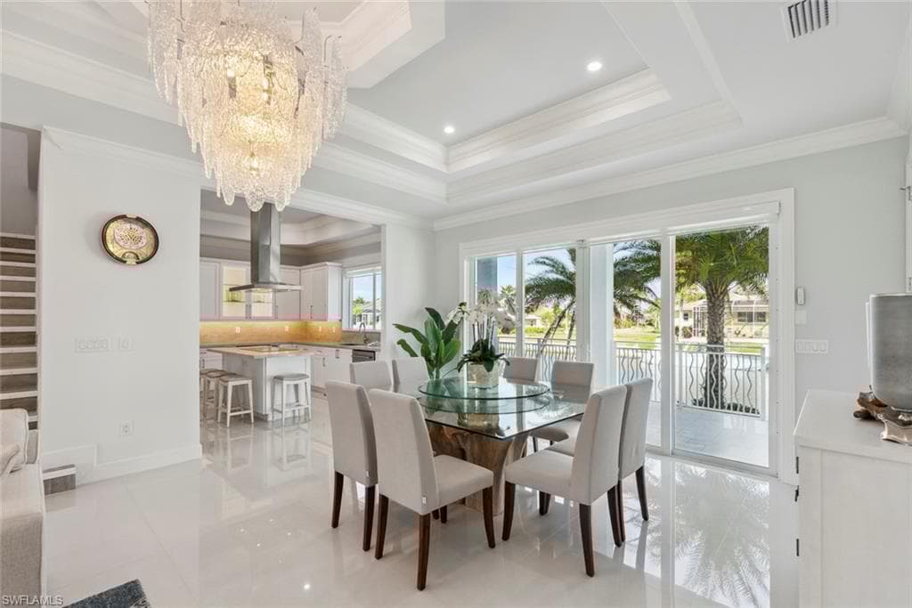 31 Manor Ter, Marco Island, FL 34145-7