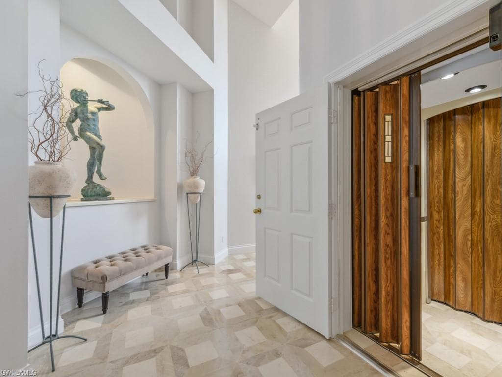 265 Colonade Cir, Naples, FL 34103-11
