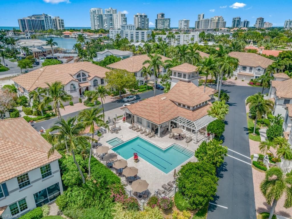 265 Colonade Cir, Naples, FL 34103-31