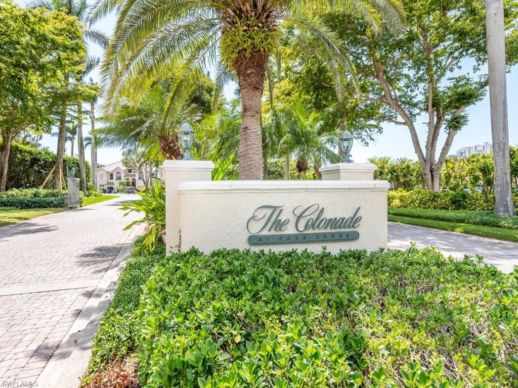 265 Colonade Cir, Naples, FL 34103-35