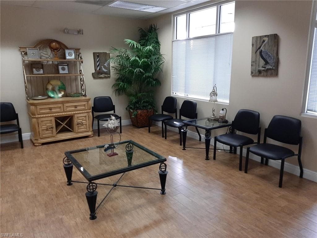 681 Goodlette-frank Rd N 130, Naples, FL 34102-4