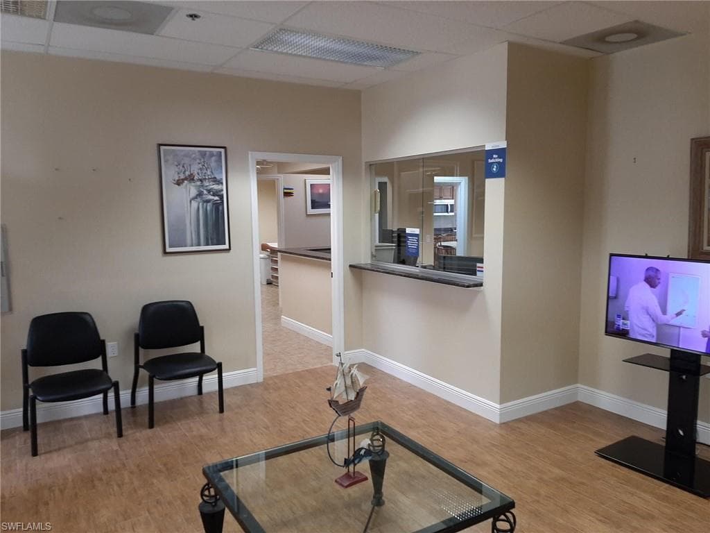 681 Goodlette-frank Rd N 130, Naples, FL 34102-6