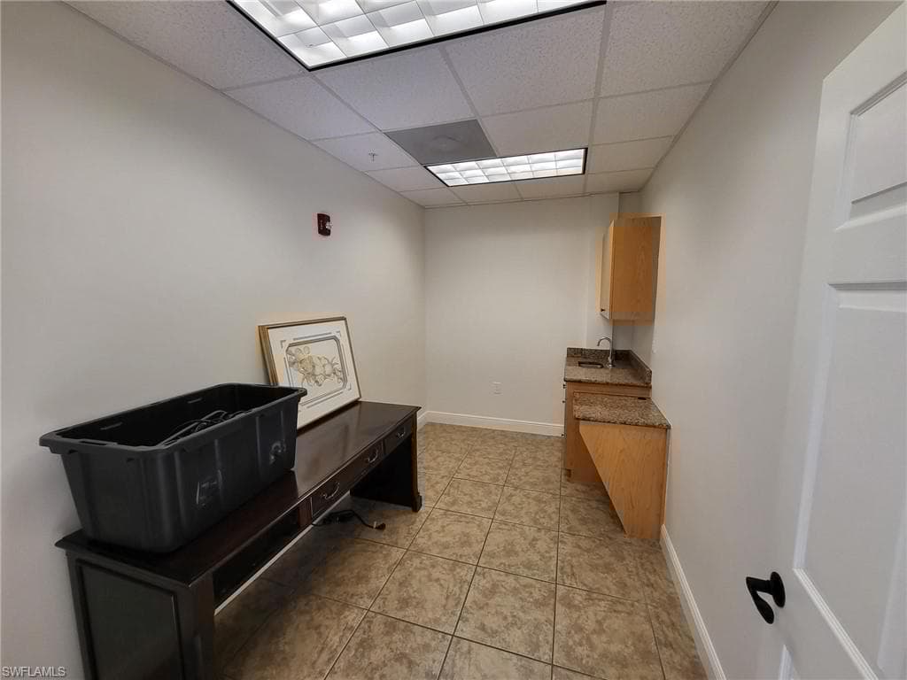 681 Goodlette-frank Rd N 140, Naples, FL 34102-11