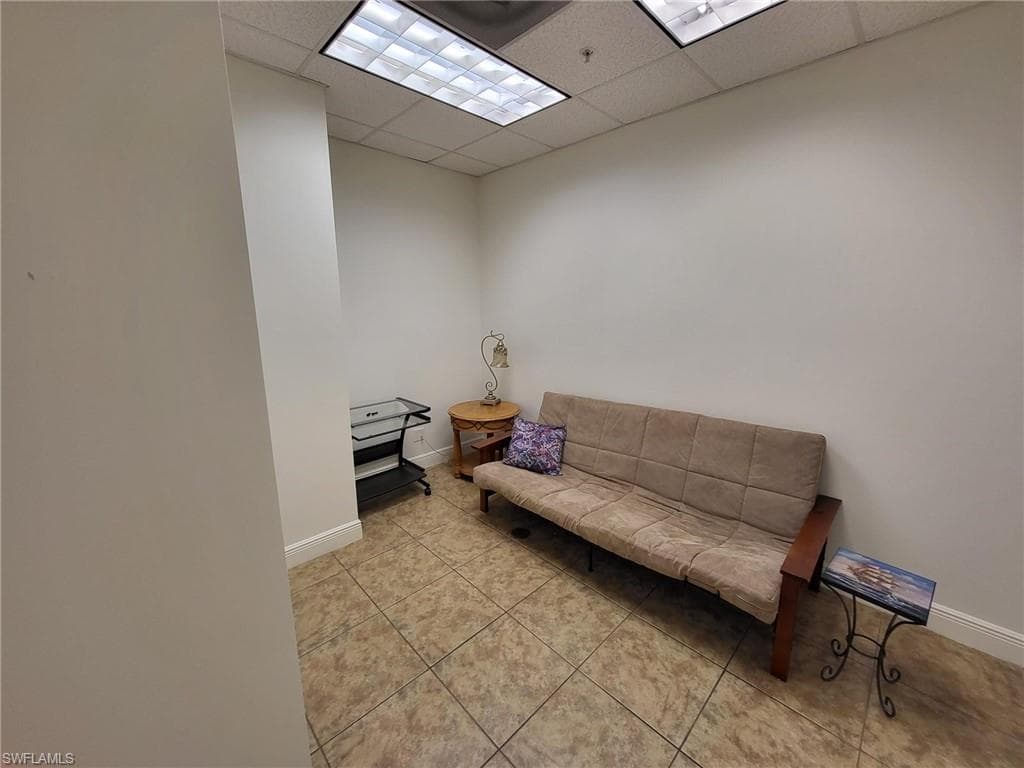 681 Goodlette-frank Rd N 140, Naples, FL 34102-13