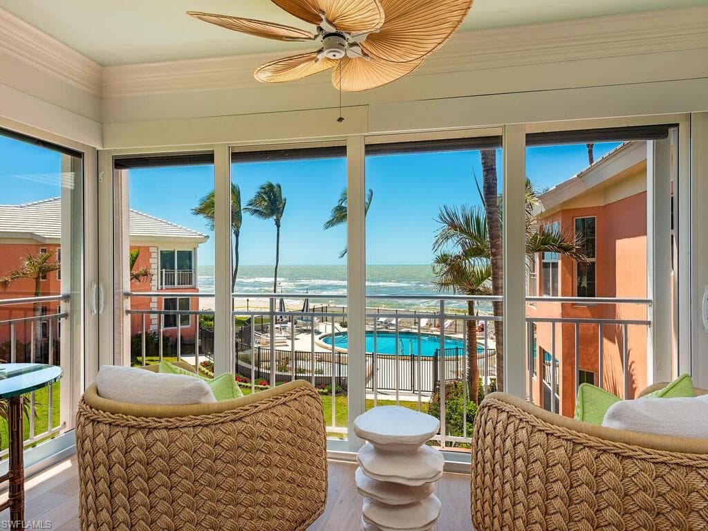 2401 Gulf Shore Blvd N Villa 6, Naples, FL 34103-2