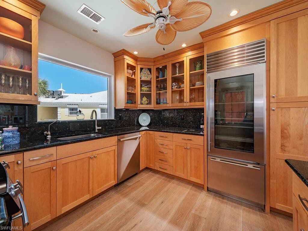 2401 Gulf Shore Blvd N Villa 6, Naples, FL 34103-8