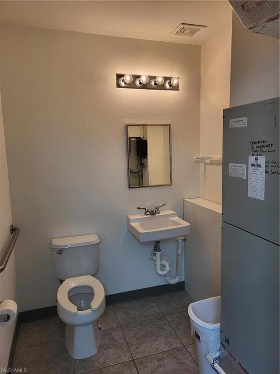 5567 Taylor Rd 8, Naples, FL 34109-9