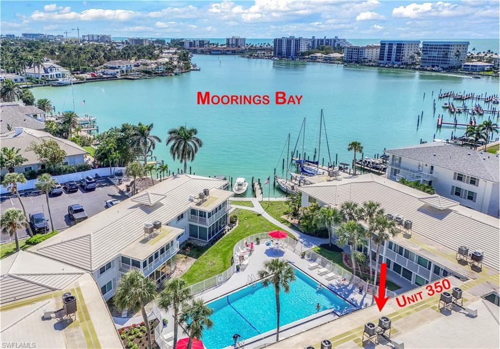 350 Harbour Dr 350, Naples, FL 34103-3