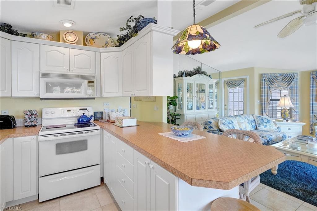 2116 Crystal Lake Dr, Naples, FL 34120-11