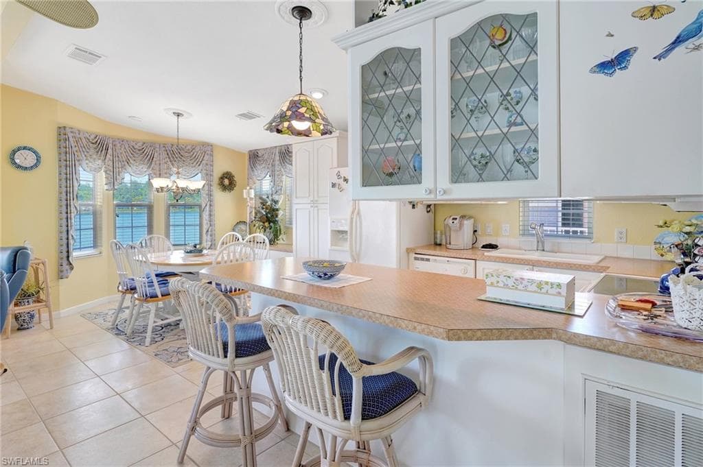 2116 Crystal Lake Dr, Naples, FL 34120-15