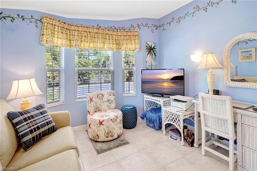 2116 Crystal Lake Dr, Naples, FL 34120-18