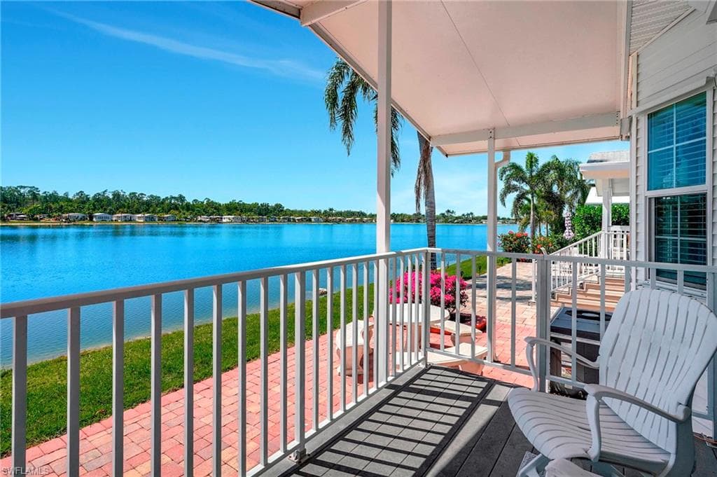 2116 Crystal Lake Dr, Naples, FL 34120-24