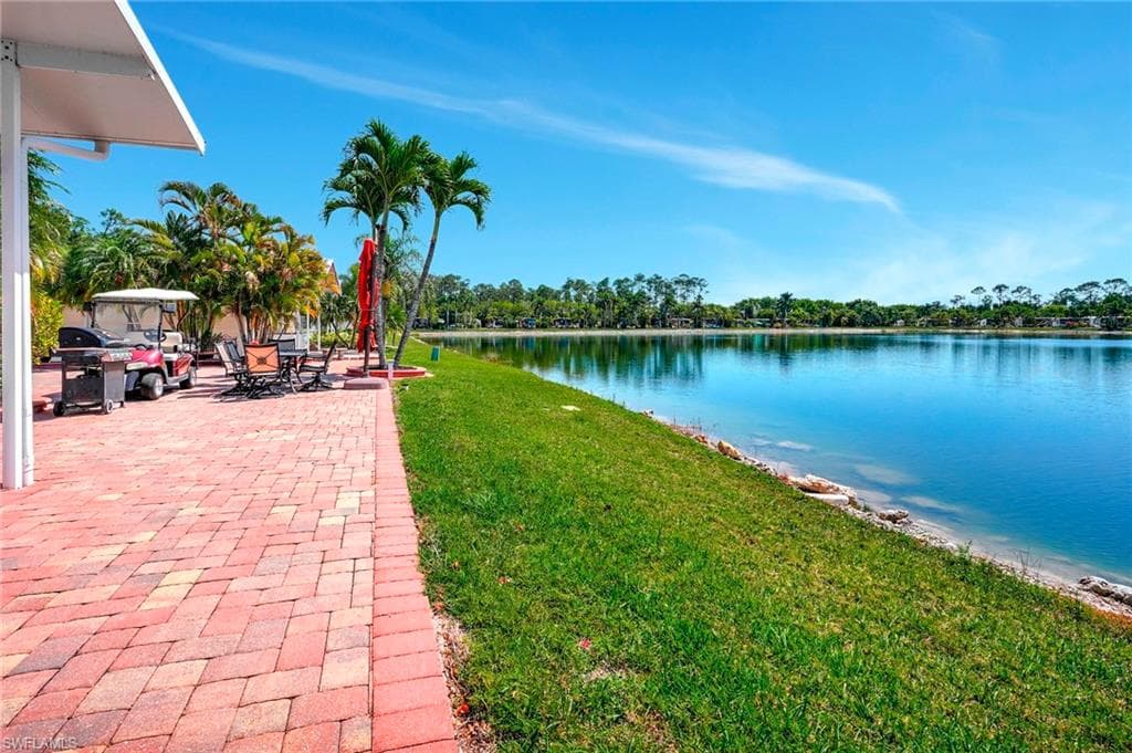 2116 Crystal Lake Dr, Naples, FL 34120-29
