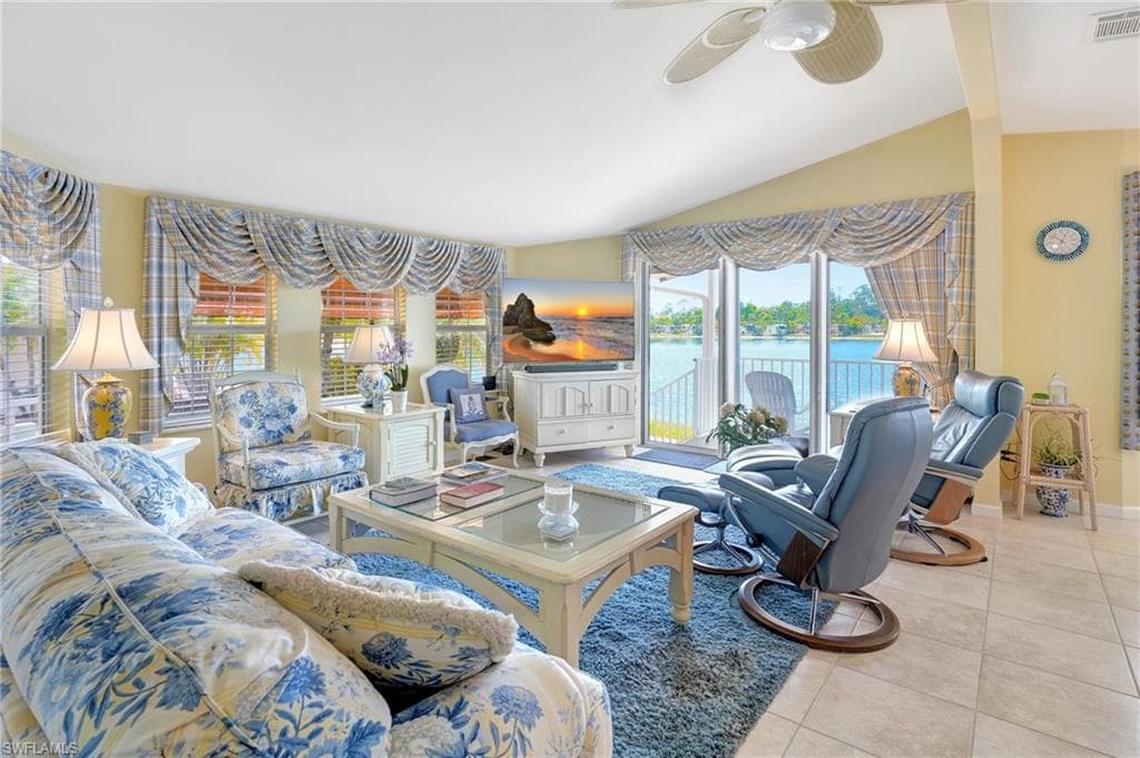 2116 Crystal Lake Dr, Naples, FL 34120-5