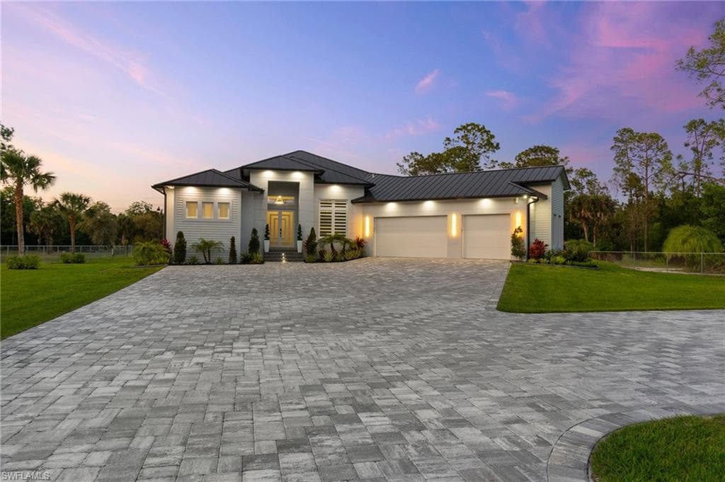 431 16th Ave NE, Naples, FL 34120-50