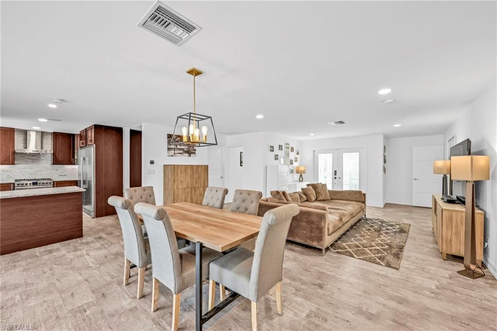 3231 13th Ave SW, Naples, FL 34117-11