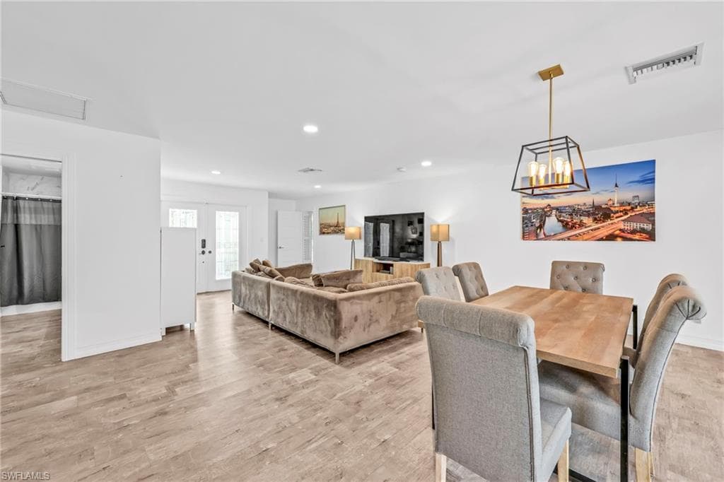 3231 13th Ave SW, Naples, FL 34117-13