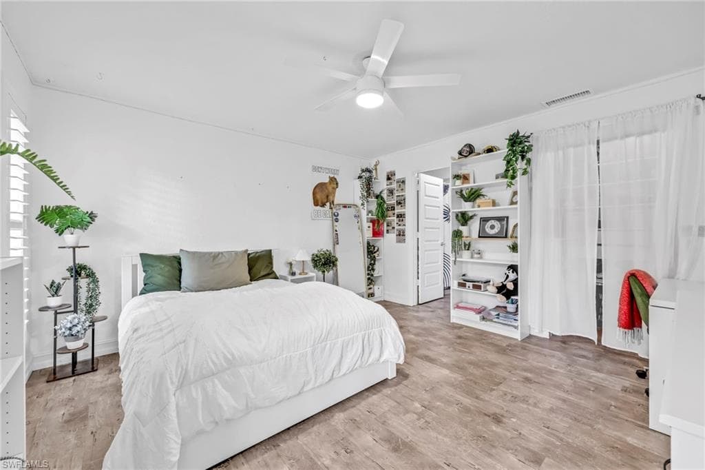 3231 13th Ave SW, Naples, FL 34117-23
