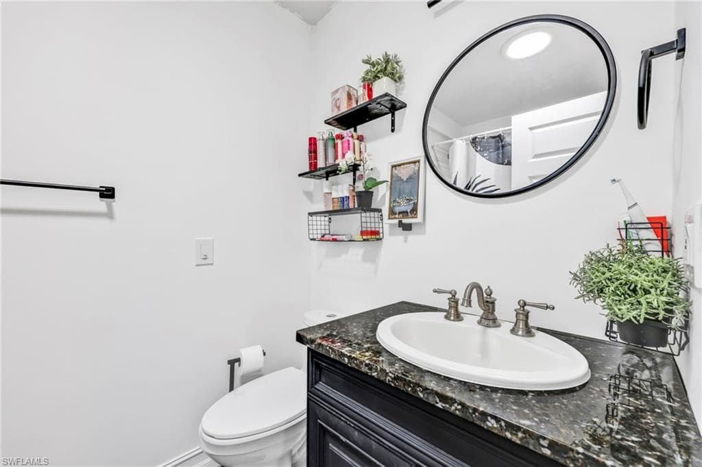 3231 13th Ave SW, Naples, FL 34117-25