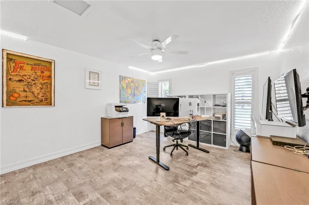 3231 13th Ave SW, Naples, FL 34117-27